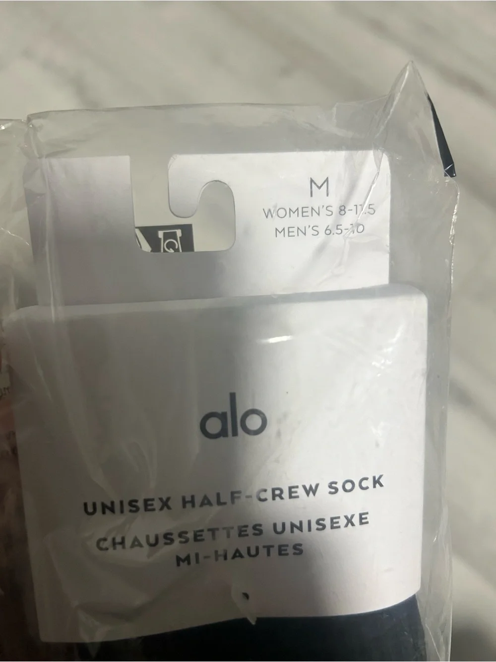ALO Yoga Black & White Unisex Half-Crew Athletic Socks